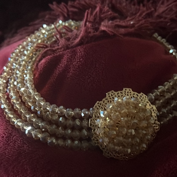 Fashion Hand crafted Multi Layered Crystal glass Beaded  Necklace - Picture 5 of 17